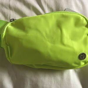 Lululemon Eveywhere belt bag FD Zap